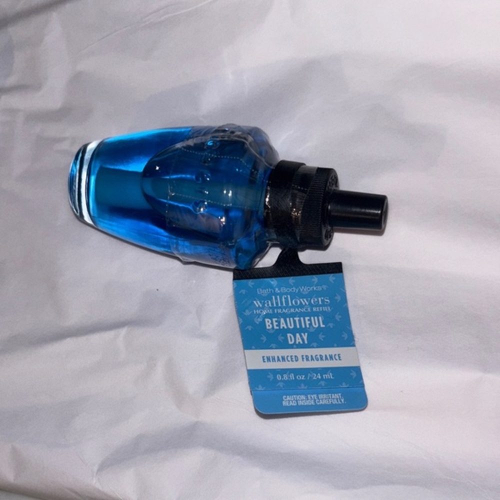 Bath & Body Works beautiful day Wallflowers Refill